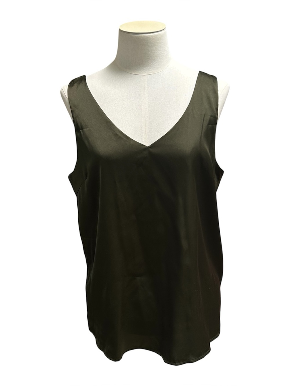 Ekouaer Satin V-neck Tank Womens Medium Olive Green NEW Sleeveless Top Blouse